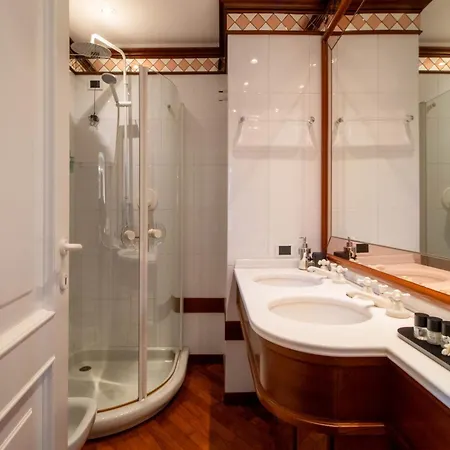 Luxe Escape, Finestra Su Portofino דירה